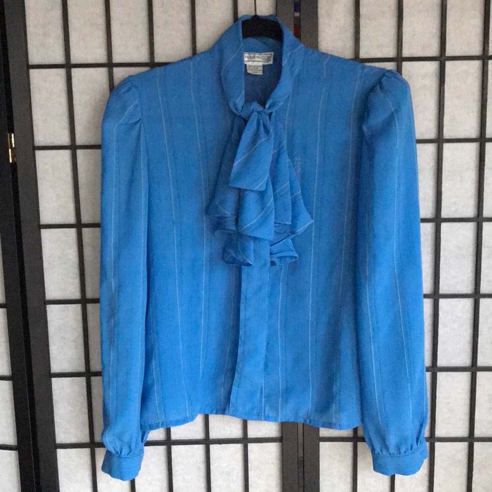 Vintage Tie Collar and Ruffle Detail Blouse